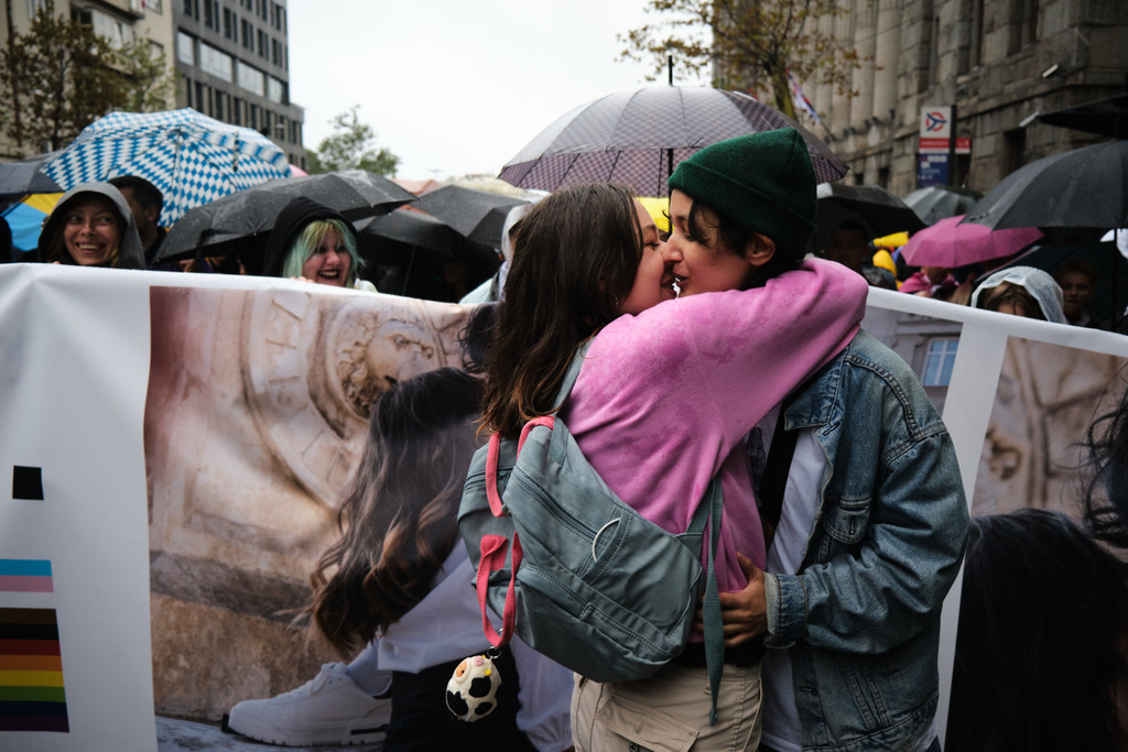 La communauté LGBTI+ marche à Belgrade