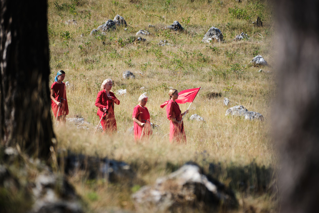 La performance "Prva Ženska Linija"